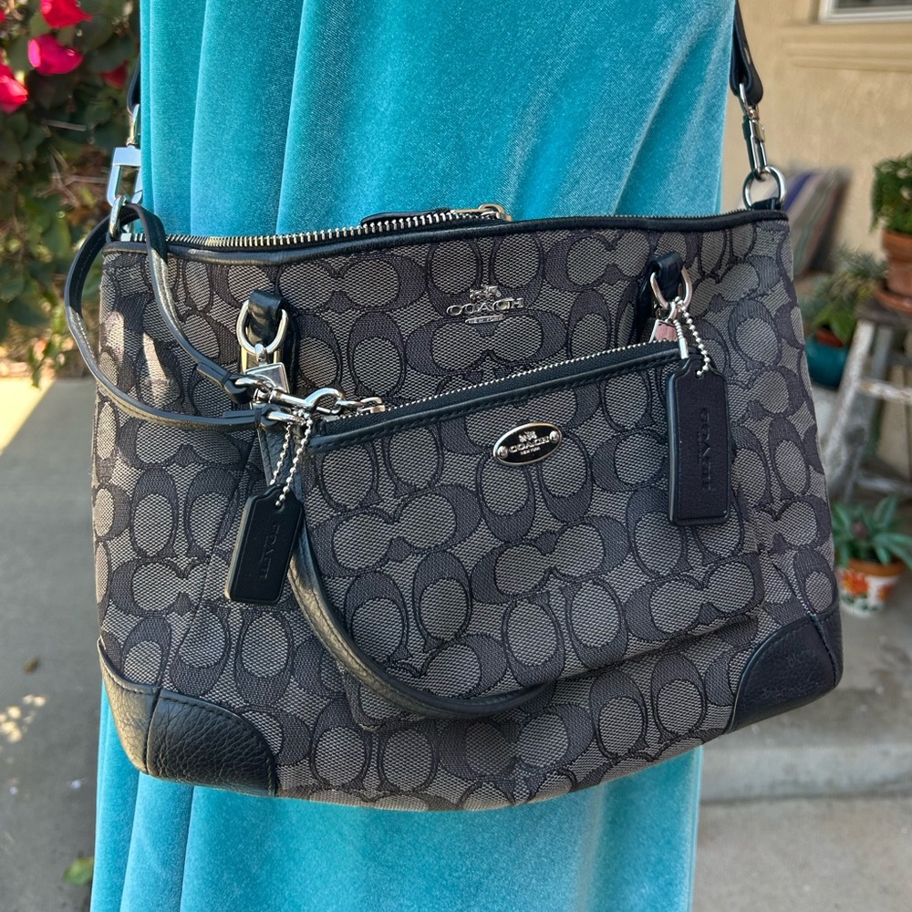 Coach Black and Gray Kelsey Bag & Wristlet 🖤
